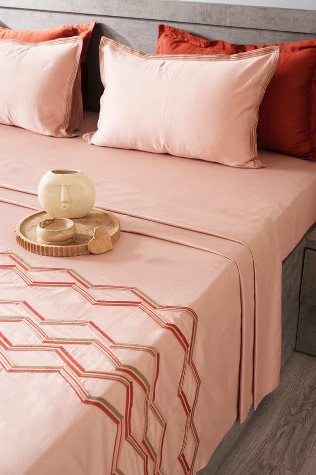 Pink Diamond Embroidery bedsheet